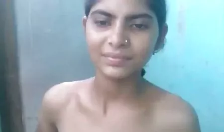 एशियाई बदबूदार और करीना कपूर सेक्सी मूवी गंदे पैर