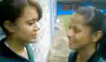 मॉम की लड़की में टिफ़ बैनिस्टर और सवाना फेरे पुरानी सेक्सी मूवी